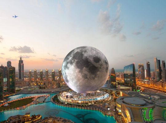 استراحتگاه بزرگ 5 میلیارد دلاری به شکل ماه  در دبی