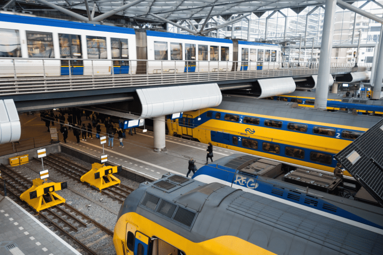 حمل و نقل عمومی در هلند