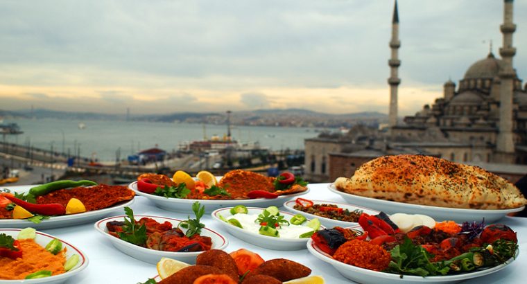 دعوت به همکاری در رستوران استانبول