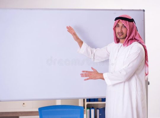استخدام معلم زبان عربی در دبی امارات