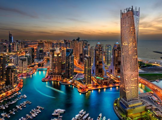 سفر به دبی با کمک سفرمارکت با بهترین قیمت